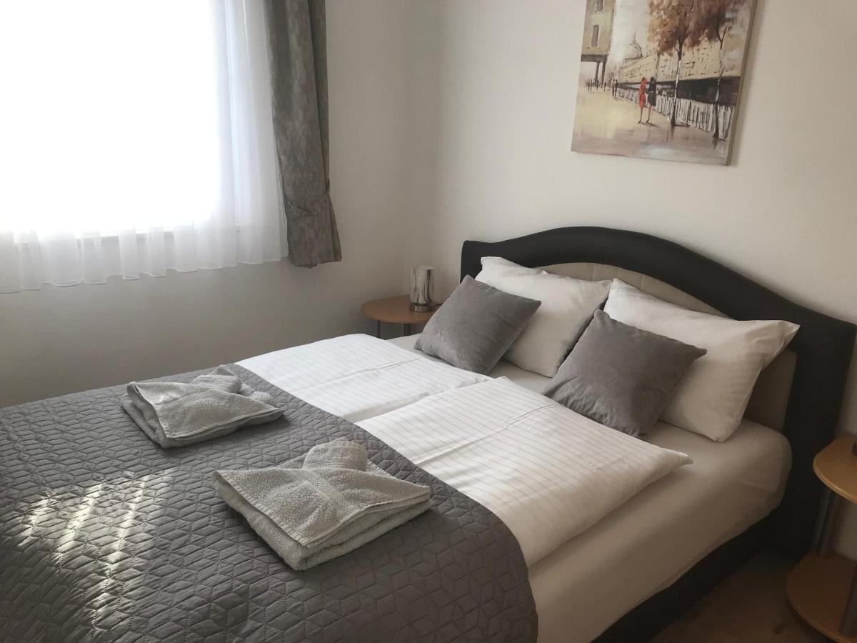 דובוי Apartmani Kuzmanovic Stan Na Dan מראה חיצוני תמונה